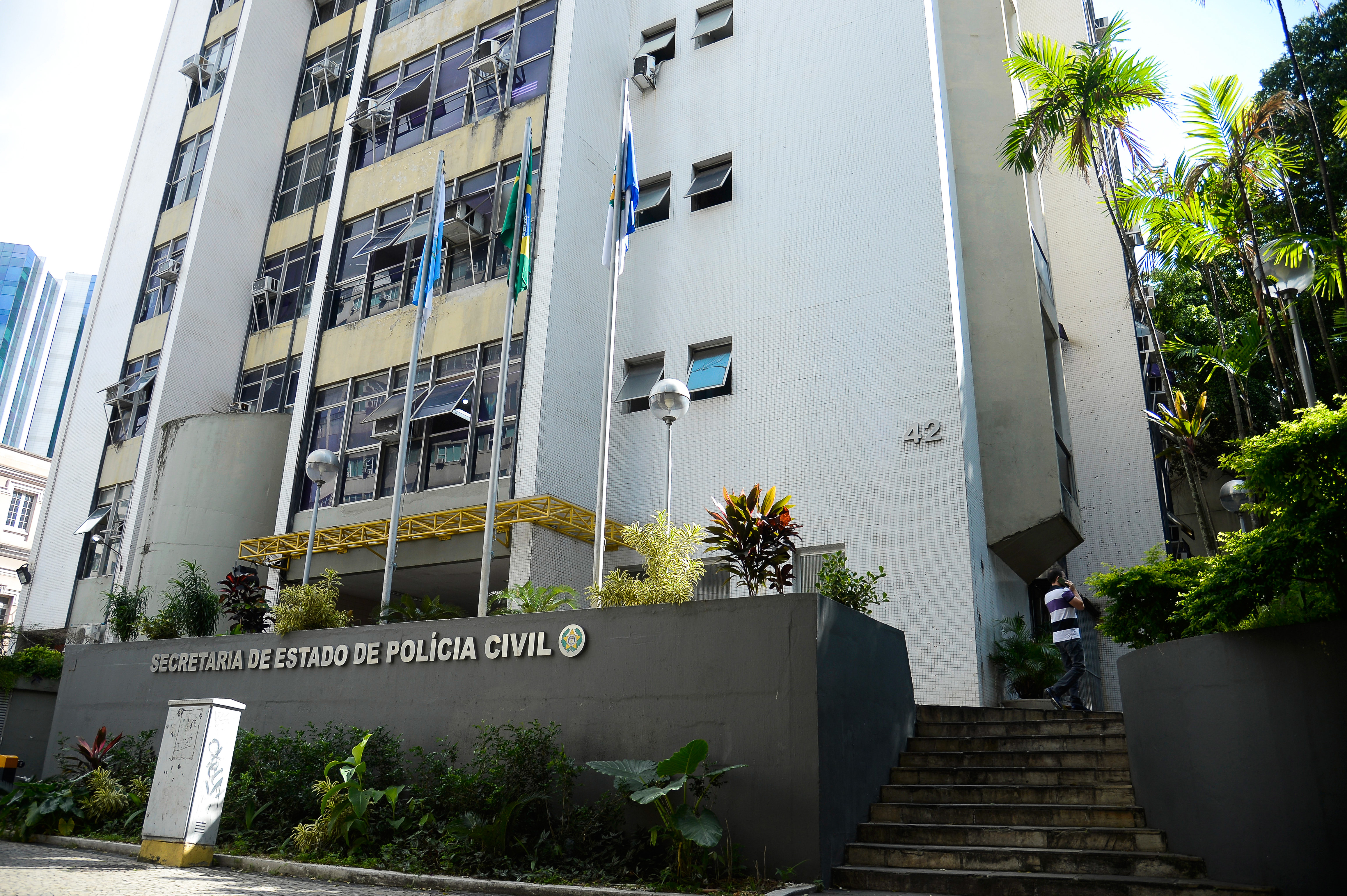 Fachada da Secretaria de Estado de Polícia Civil, no Centro do Rio de Janeiro
