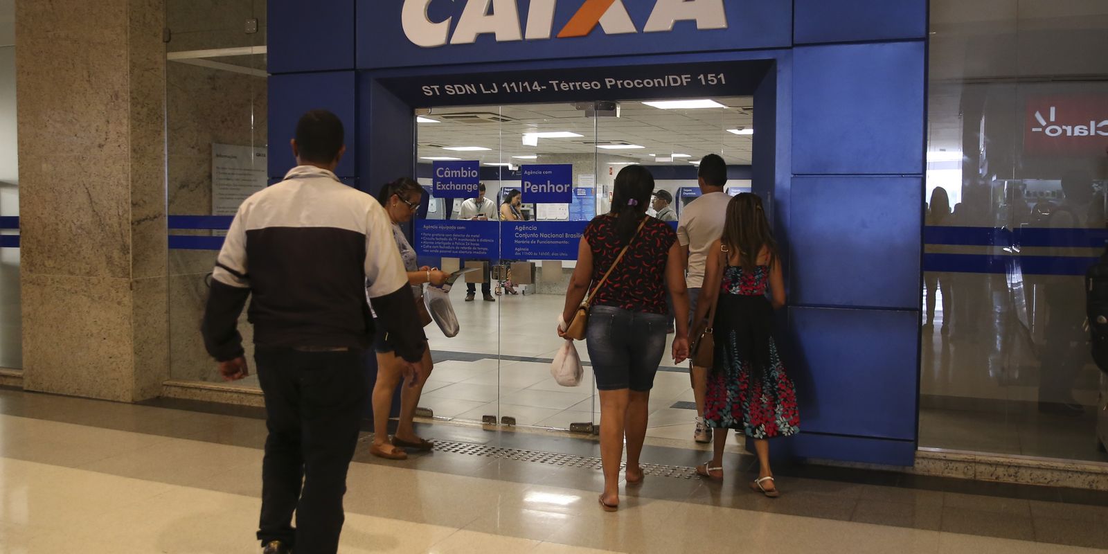 Fachada de agência da Caixa Econômica Federal