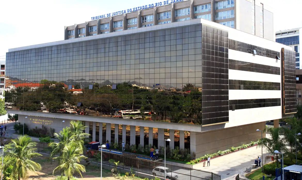 Fachada do Tribunal de Justiça do Rio de Janeiro